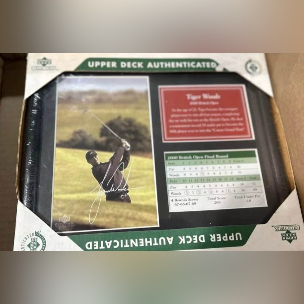 Tiger Wood Upper Deck
Authenticated "Slam Collection"
2000 BRITISH OPEN